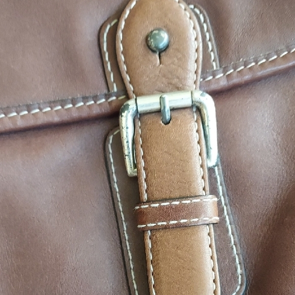 Adrienne Vittadini Vintage Brown Leather Satchel/Messenger Bag, Unisex - Picture 4 of 12